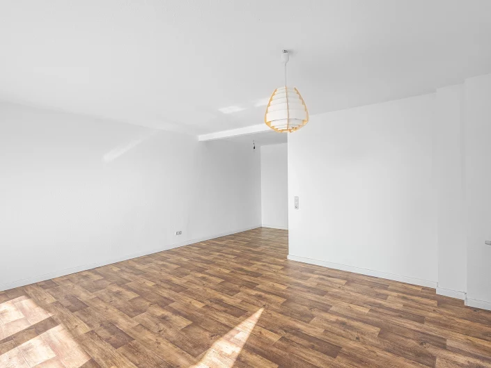 Detailaufnahme eines gemütlichen Wohnzimmers in Magdeburg für Immobilien-Reels und Exposés.